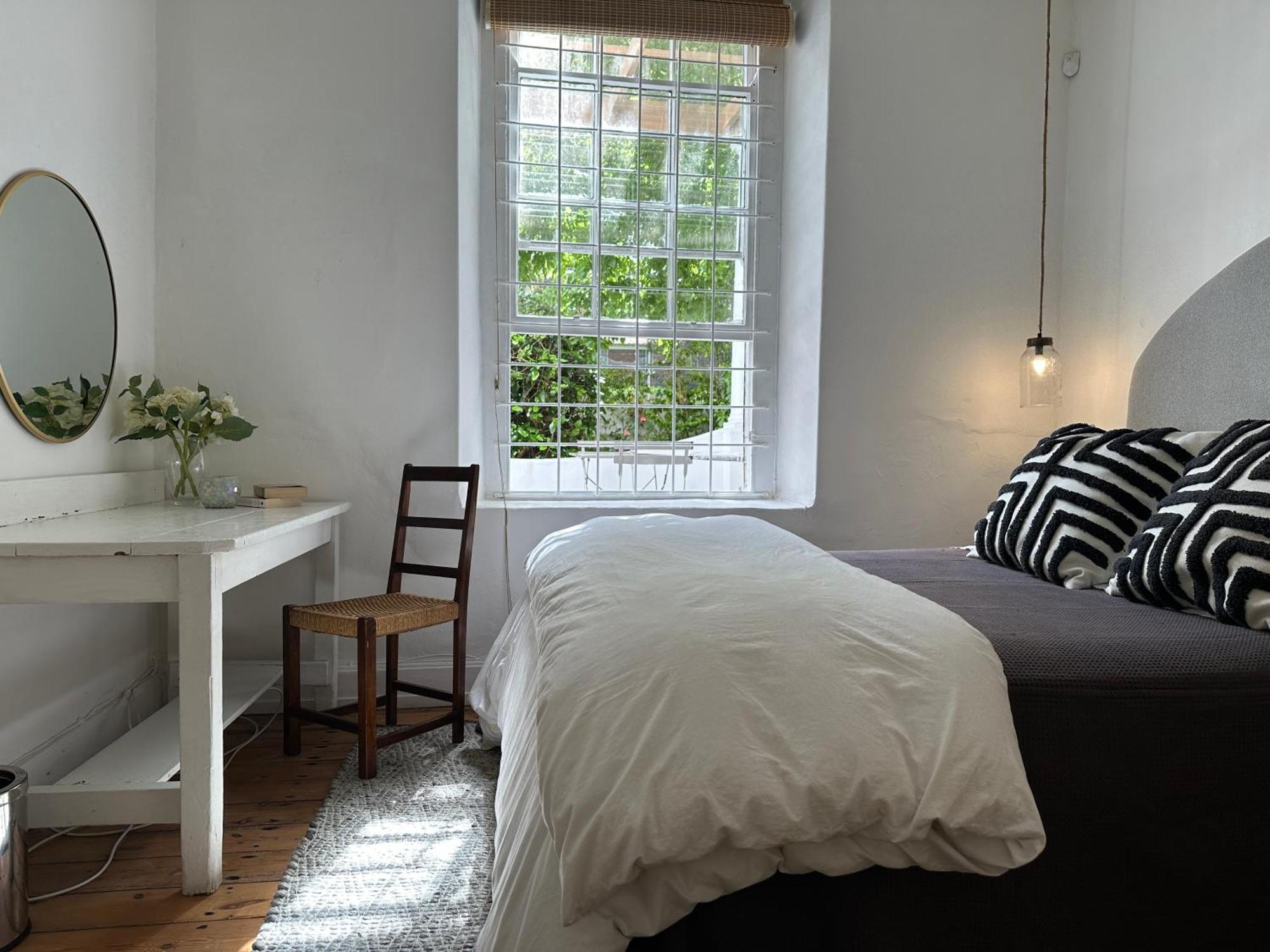 Falcon House Apartment *