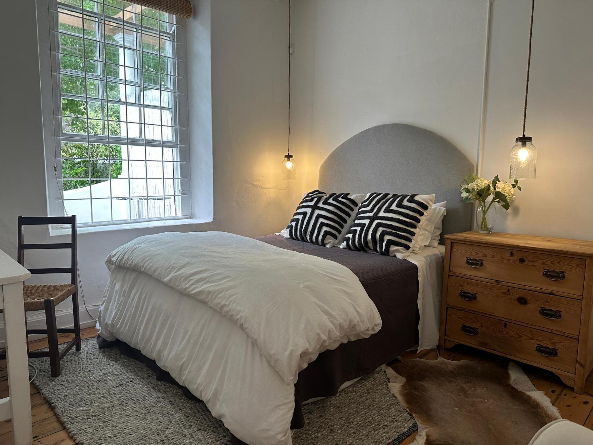 Falcon House Apartment *